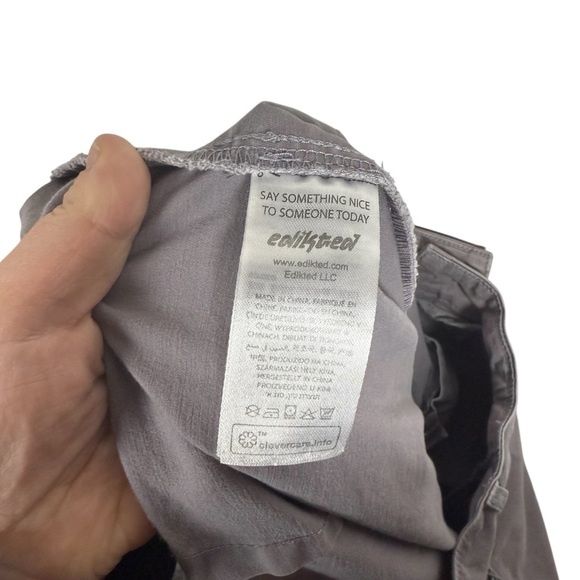 Edikted Women’s Zaria Baggy Cargo Pants in Grey Size XL - Picture 14 of 14